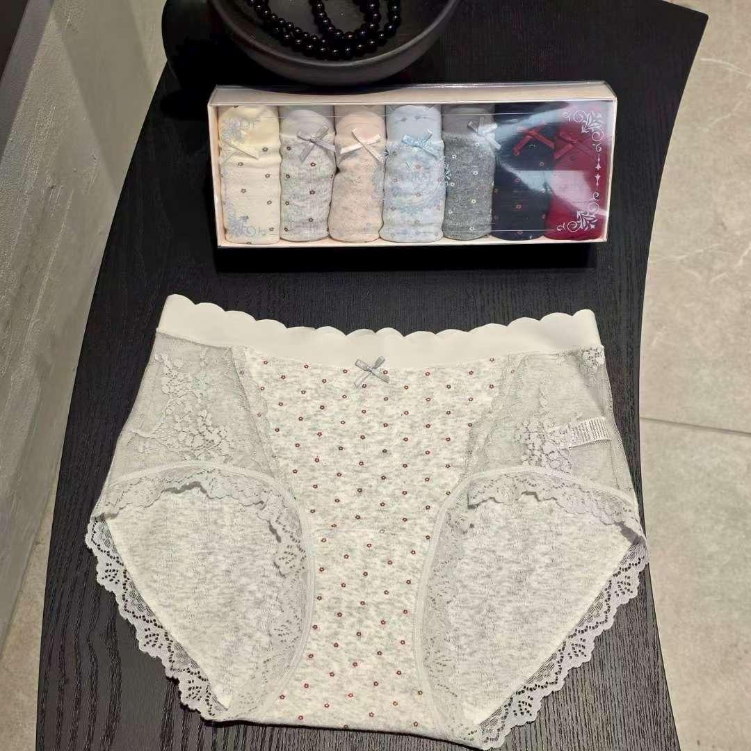 LCAW26LP19 小花蕾絲內褲7件禮盒