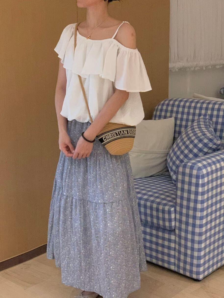 260411 清新露肩花苞上衣