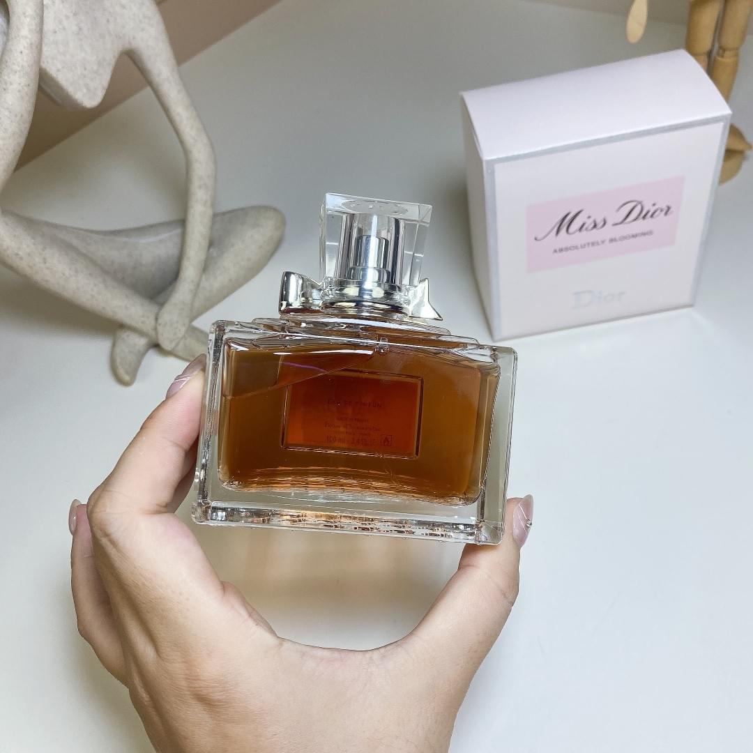 Miss Dior Absolutely Blooming Eau de Parfum