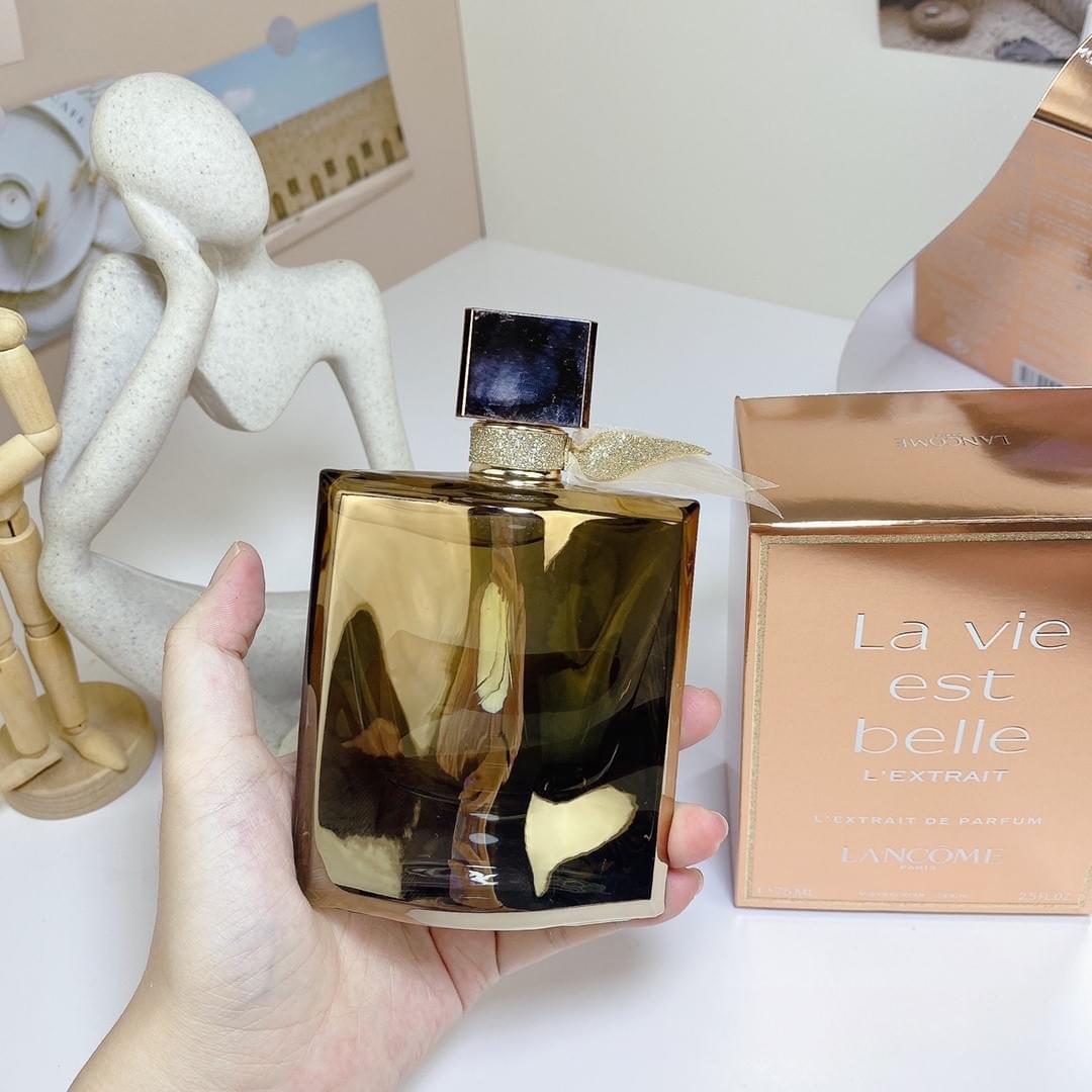 La Vie Est Belle L’Extrait de Parfum