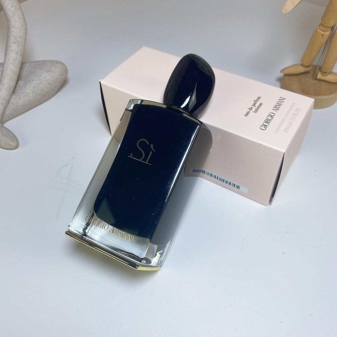 Sì Eau de Parfum Intense