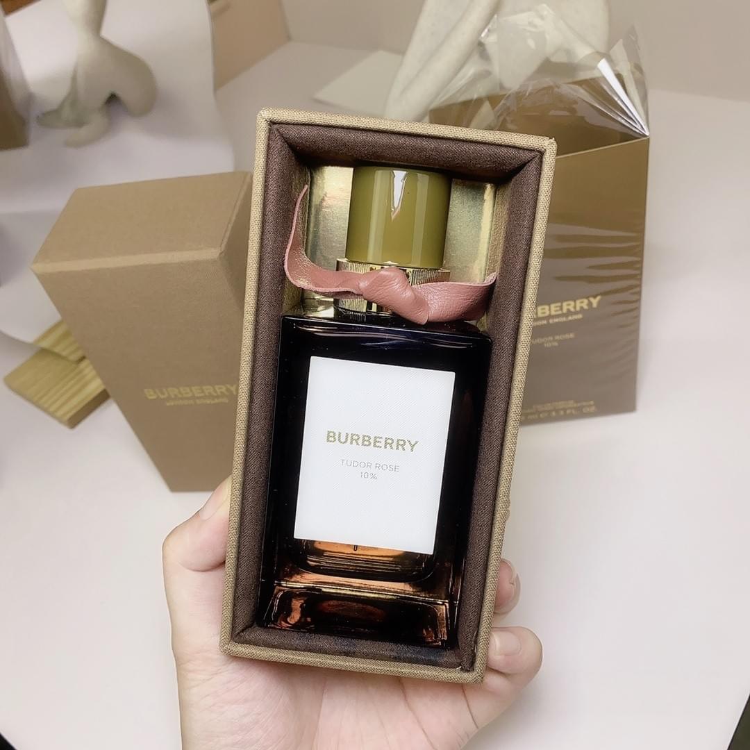 Tudor Rose 10% Eau de Parfum – Signature Collection