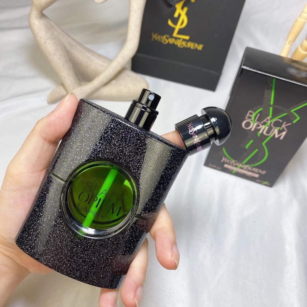 Black Opium Illicit Green Eau de Parfum