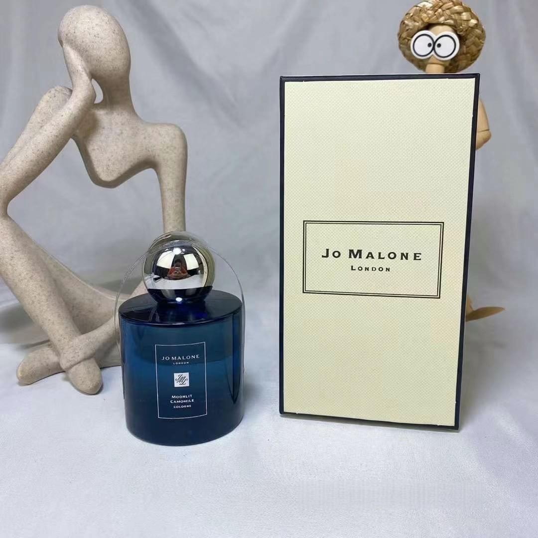 Moonlit Camomile Cologne