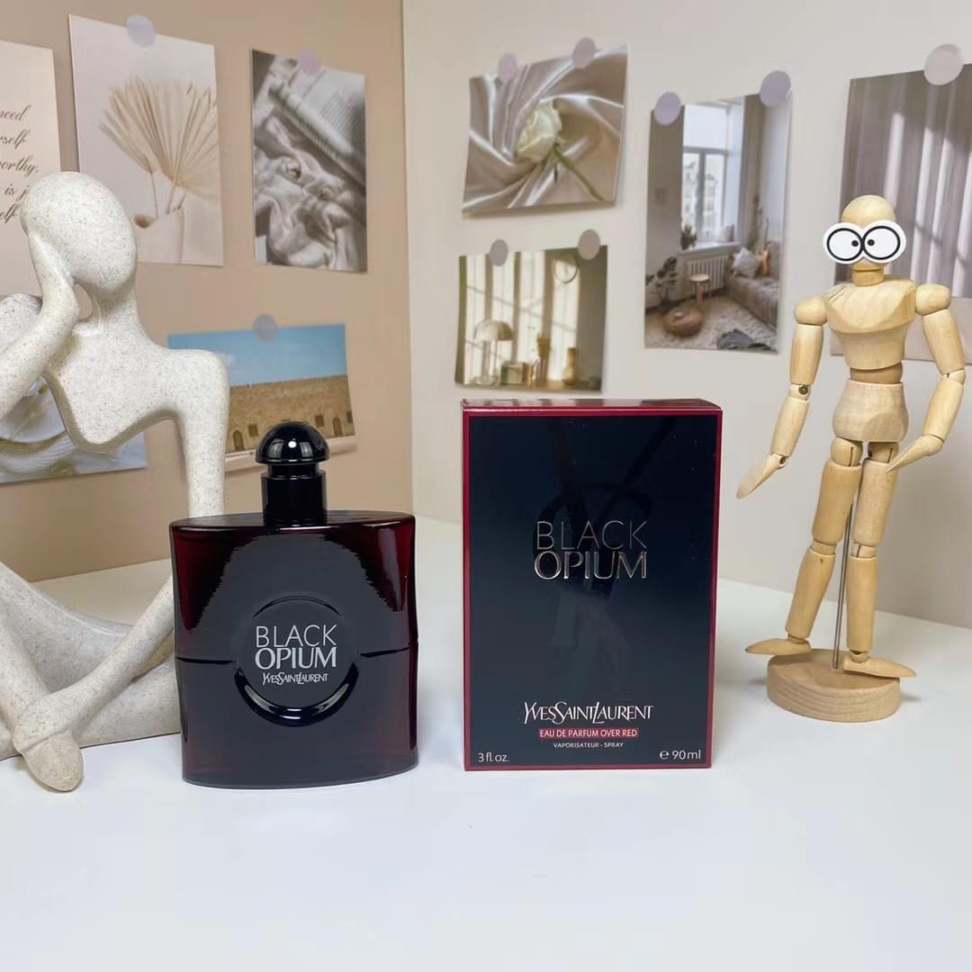 Black Opium Over Red Eau de Parfum