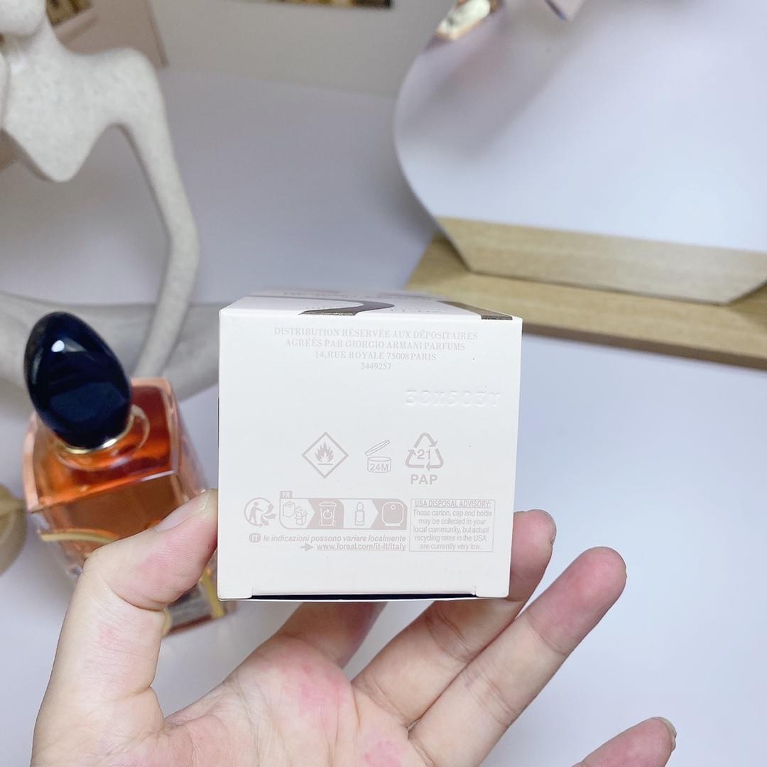 Sì Eau de Parfum Intense (รุ่นใหม่ 2021)
