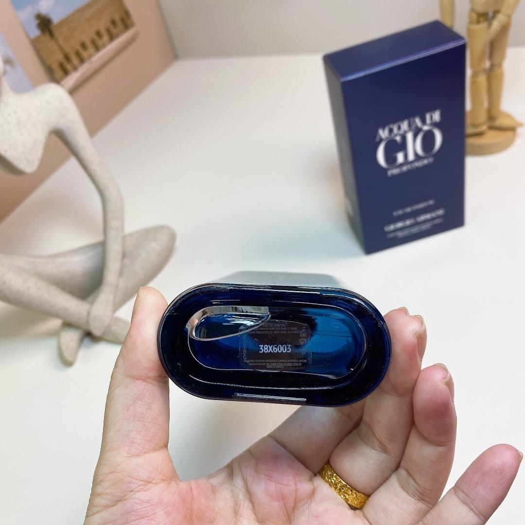 Acqua di Giò Profondo Eau de Parfum