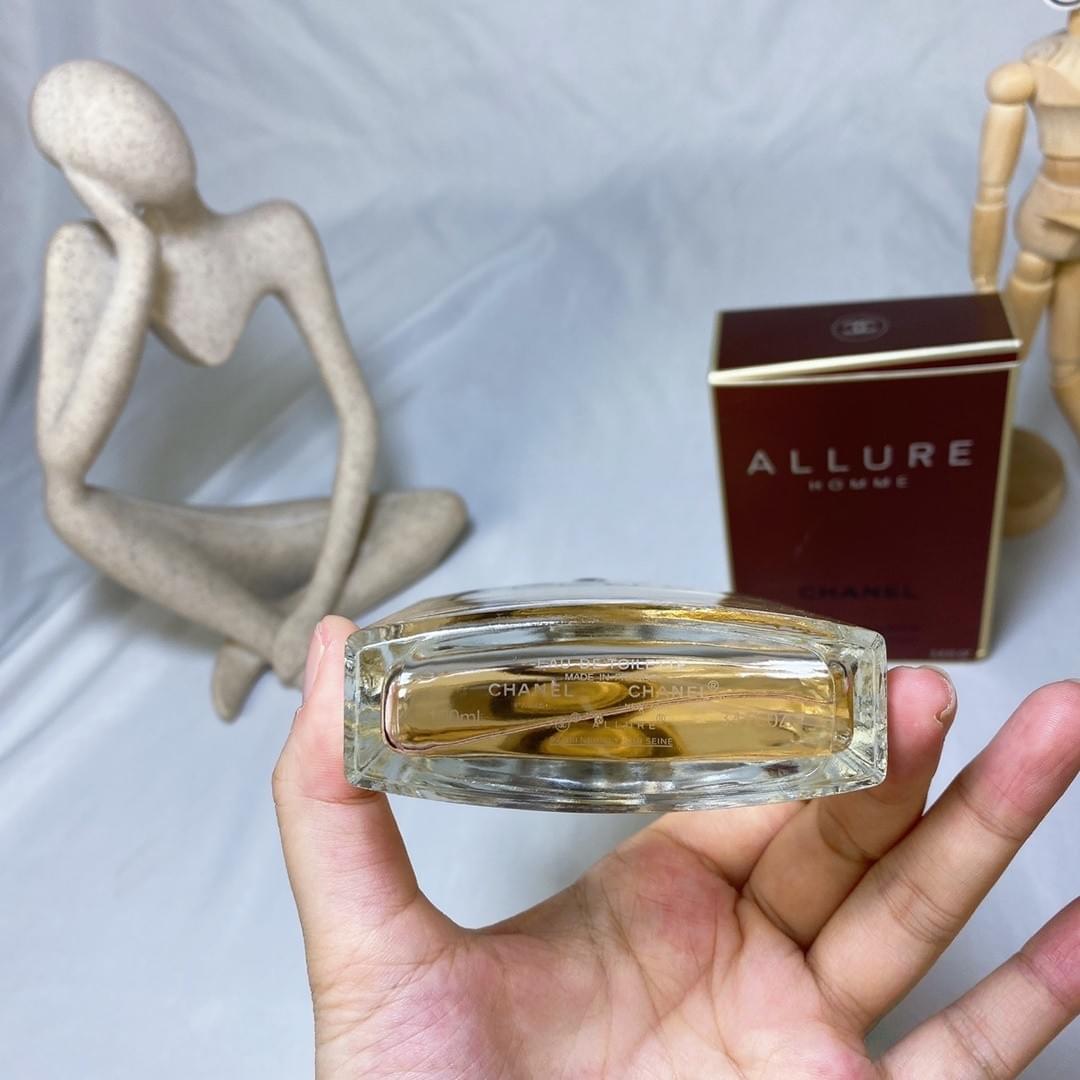 EAU DE TOILETTE