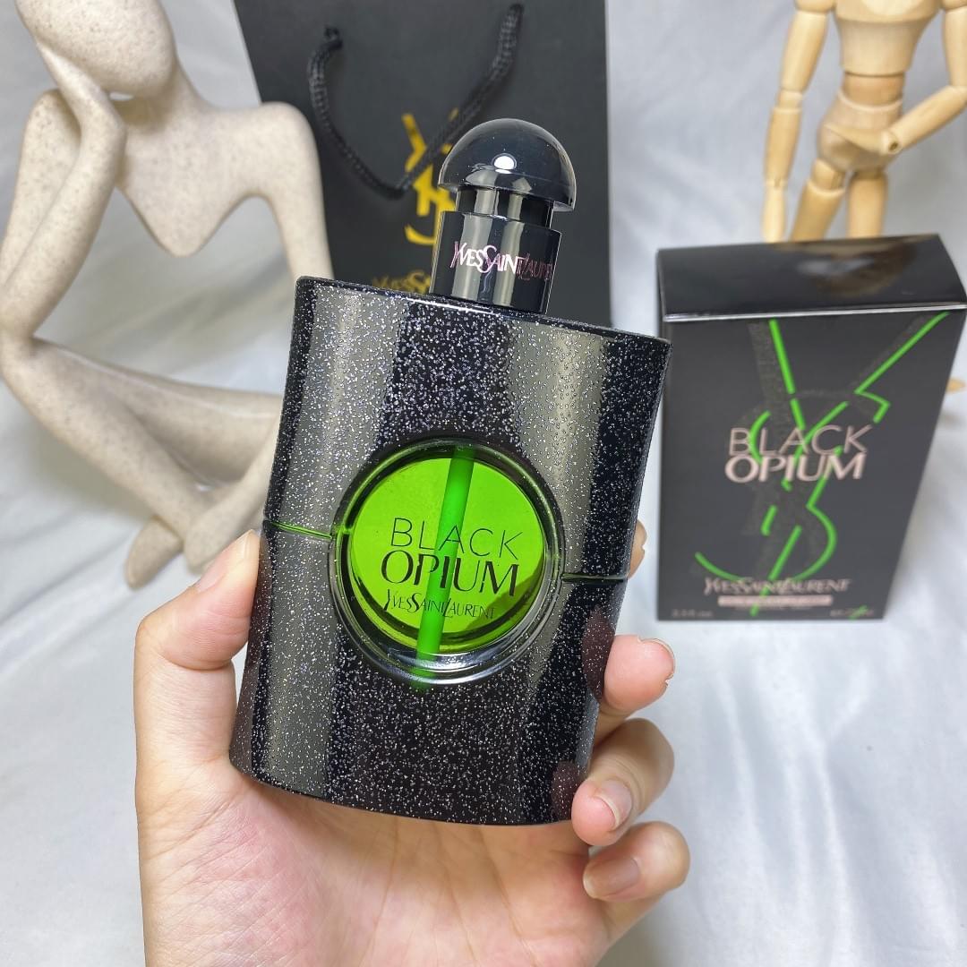 Black Opium Illicit Green Eau de Parfum