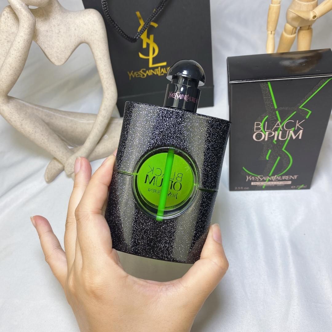 Black Opium Illicit Green Eau de Parfum