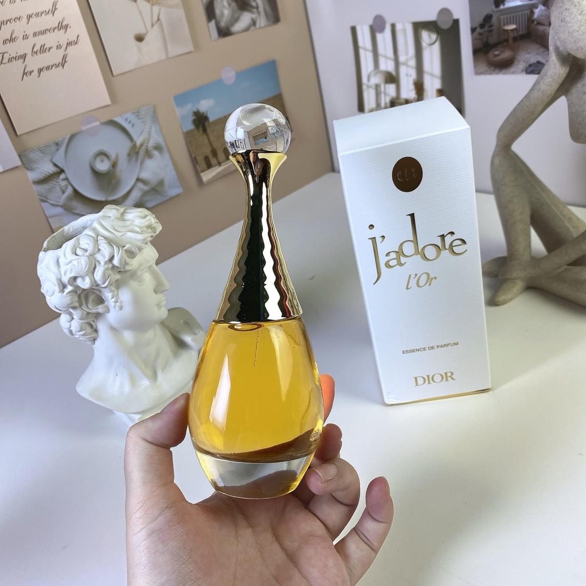 J’adore L’Or Essence de Parfum