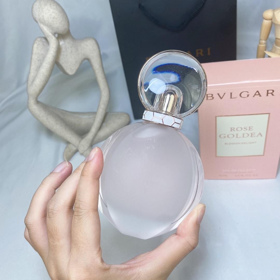 Rose Goldea Blossom Delight Eau de Toilette