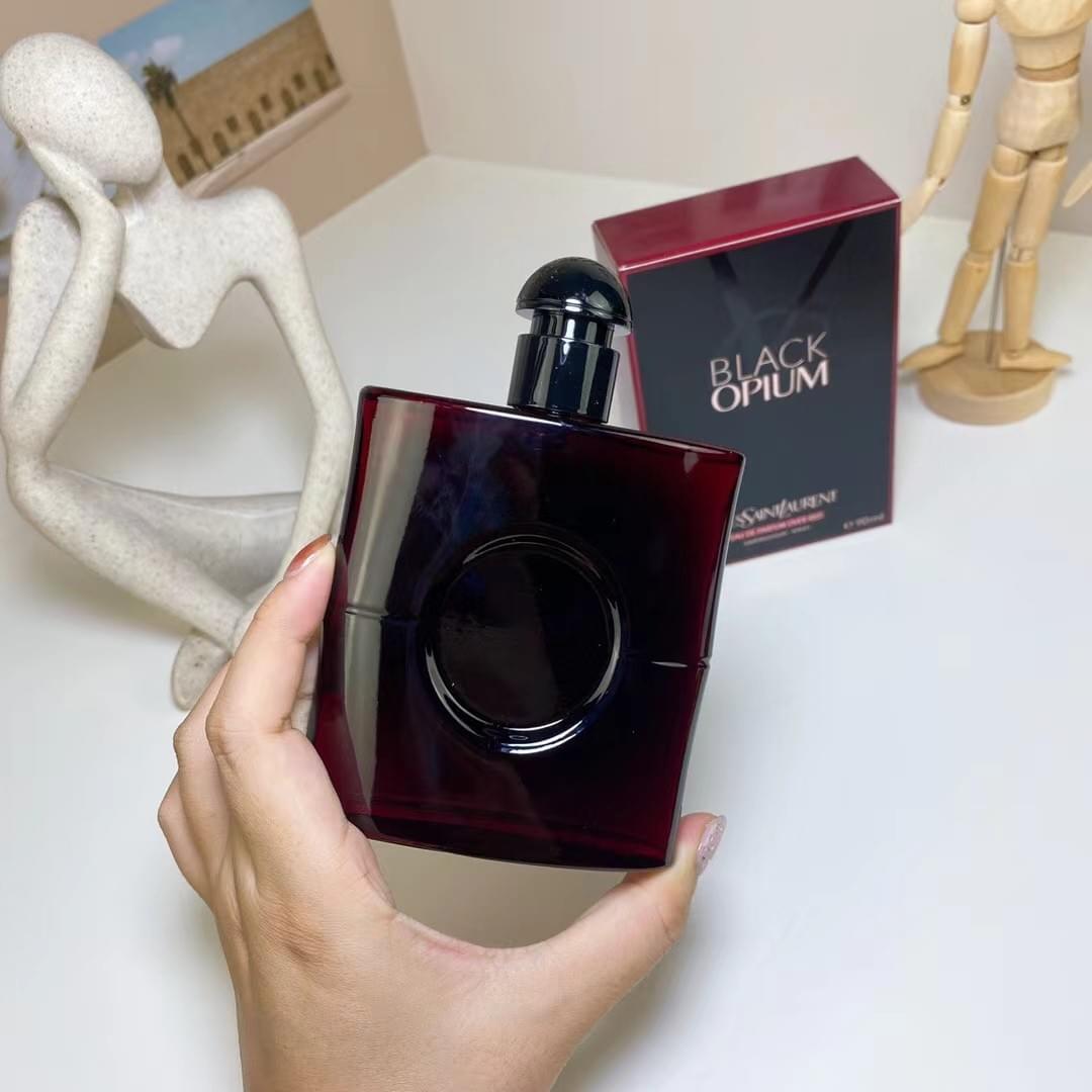 Black Opium Over Red Eau de Parfum