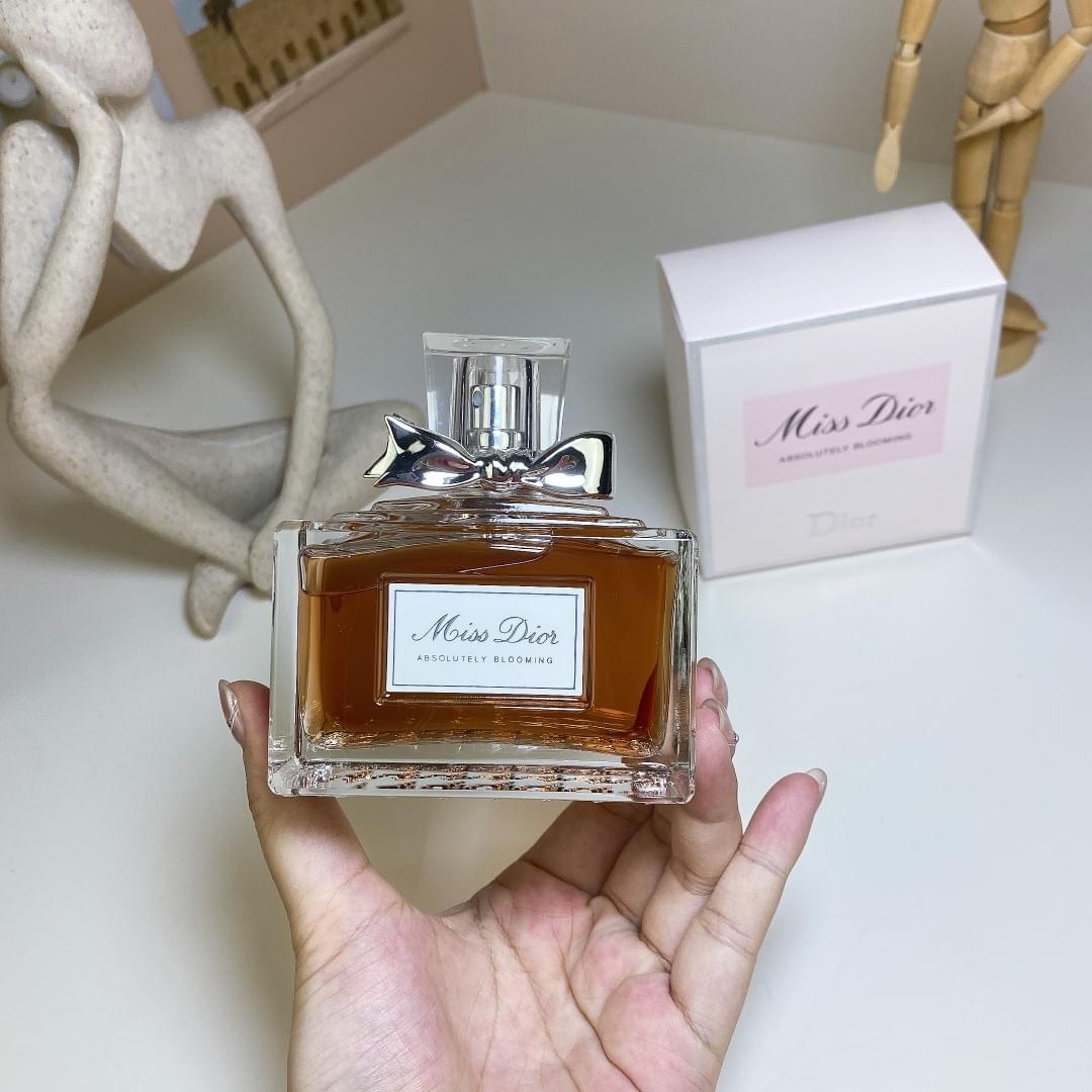 Miss Dior Absolutely Blooming Eau de Parfum