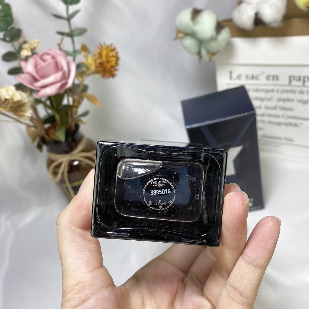Y Eau de Parfum (Y EDP)