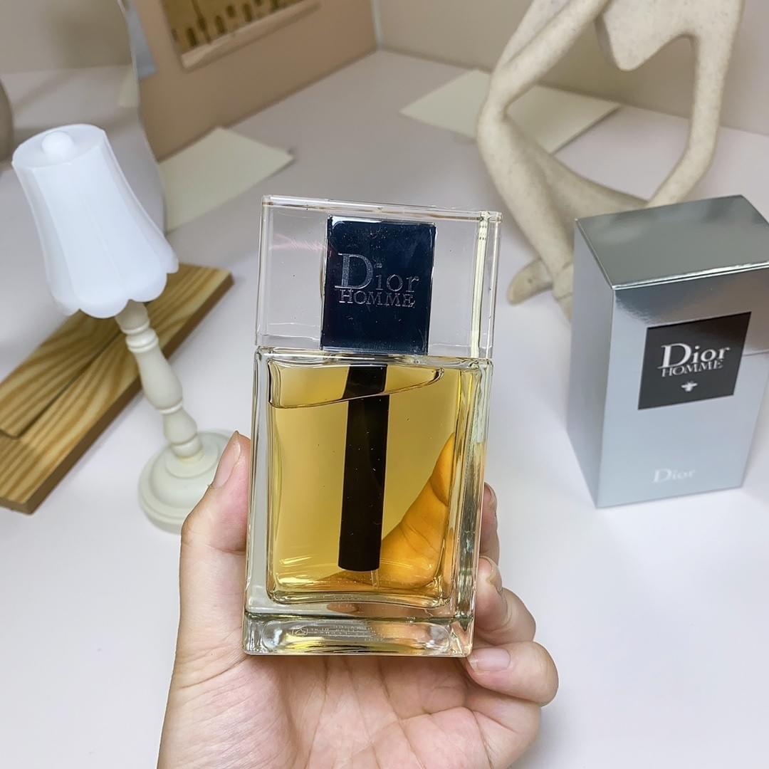 Homme Eau de Toilette (EDT)