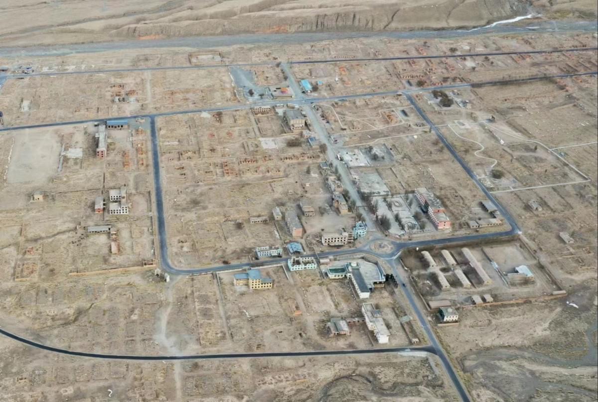 Film and Television Base Scenic Area - Comprehensive Tourist Map and Visitor Guide