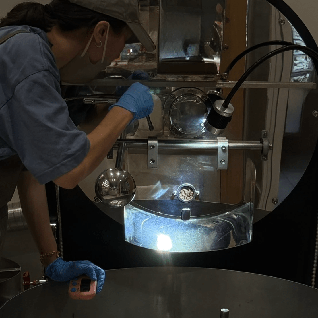 Our ear hook bag design is not only convenient and practical, but also retains the original flavor of coffee, allowing you to enjoy the rich aroma of coffee anytime and anywhere. Each bag of coffee is carefully selected to ensure the perfect blend of quality and taste. All of this began with a love for coffee. Sell coffee bean ear hanging bag Give me a website with quality and texture