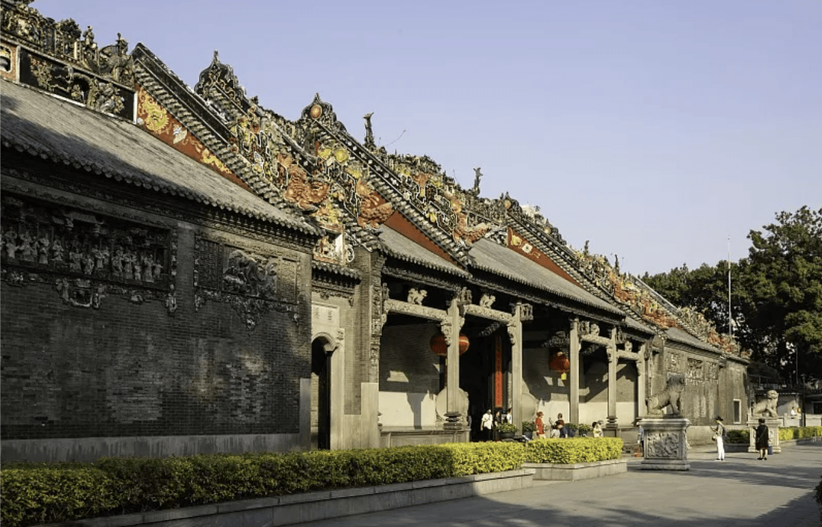 Chen Clan Ancestral Hall — A Frozen Art Treasury and the Heartbeat of Lingnan Culture in Guangzhou