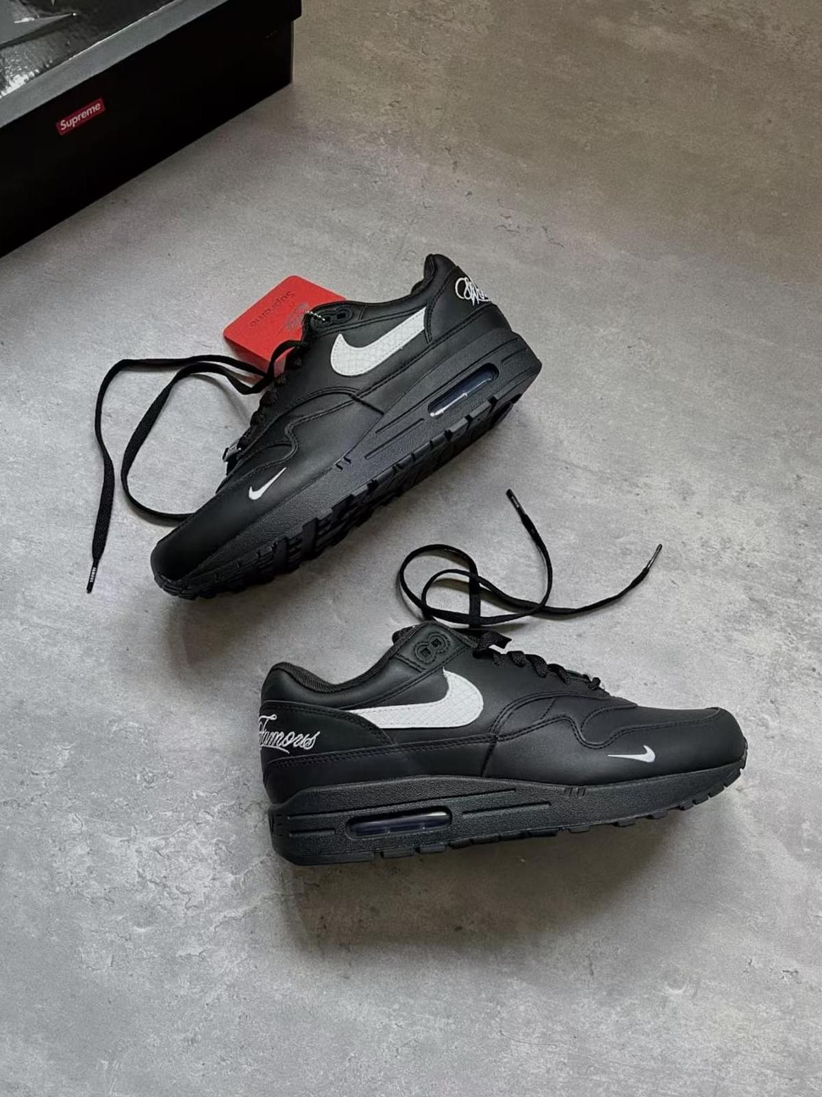 Supreme x  Nike Air Max 1 '87