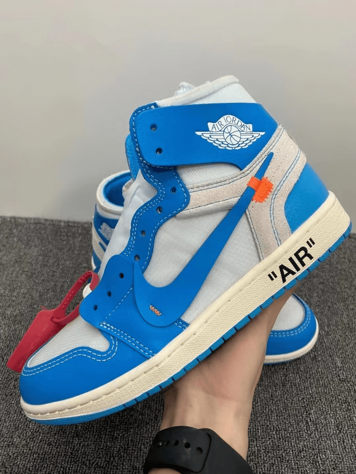 OFF-WHITE x Jordan Air Jordan 1 Retro High OG 