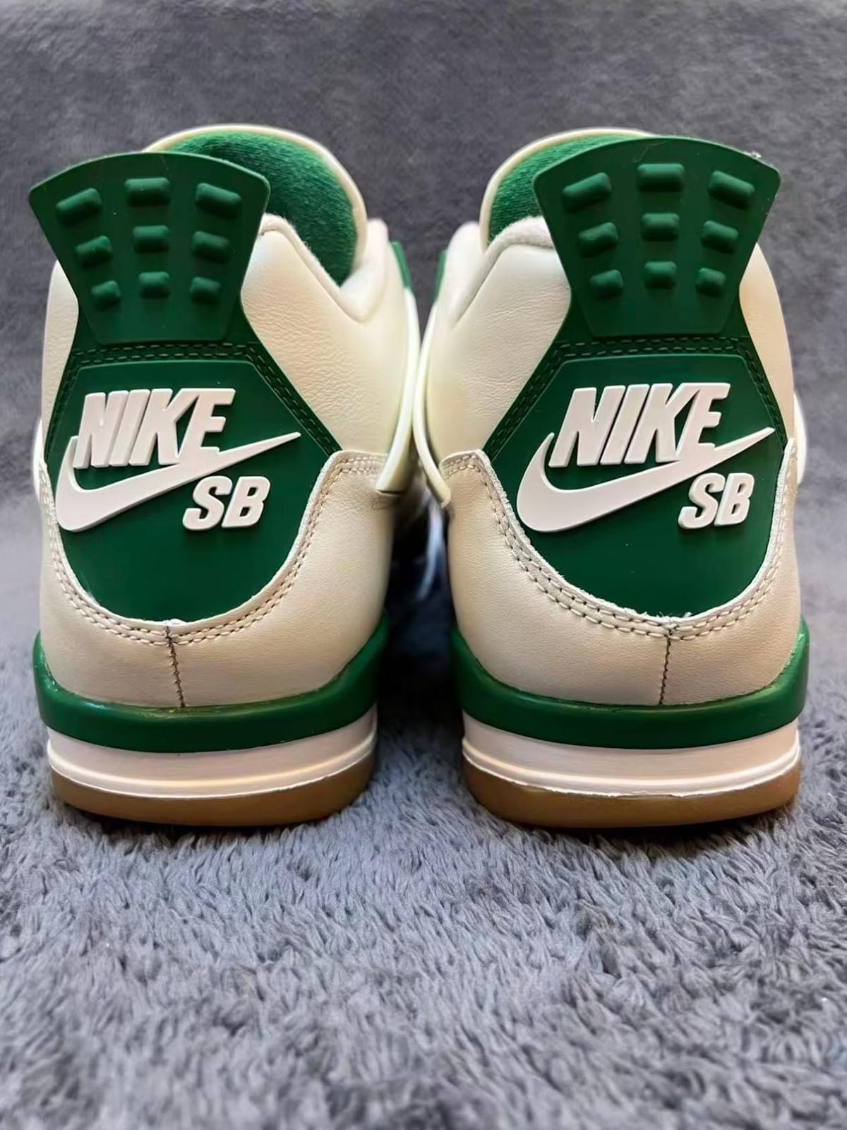 Nike SB x Jordan Air Jordan 4 