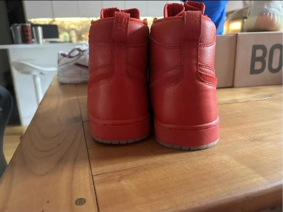 VOGUE x Jordan Air Jordan 1 High Zip 