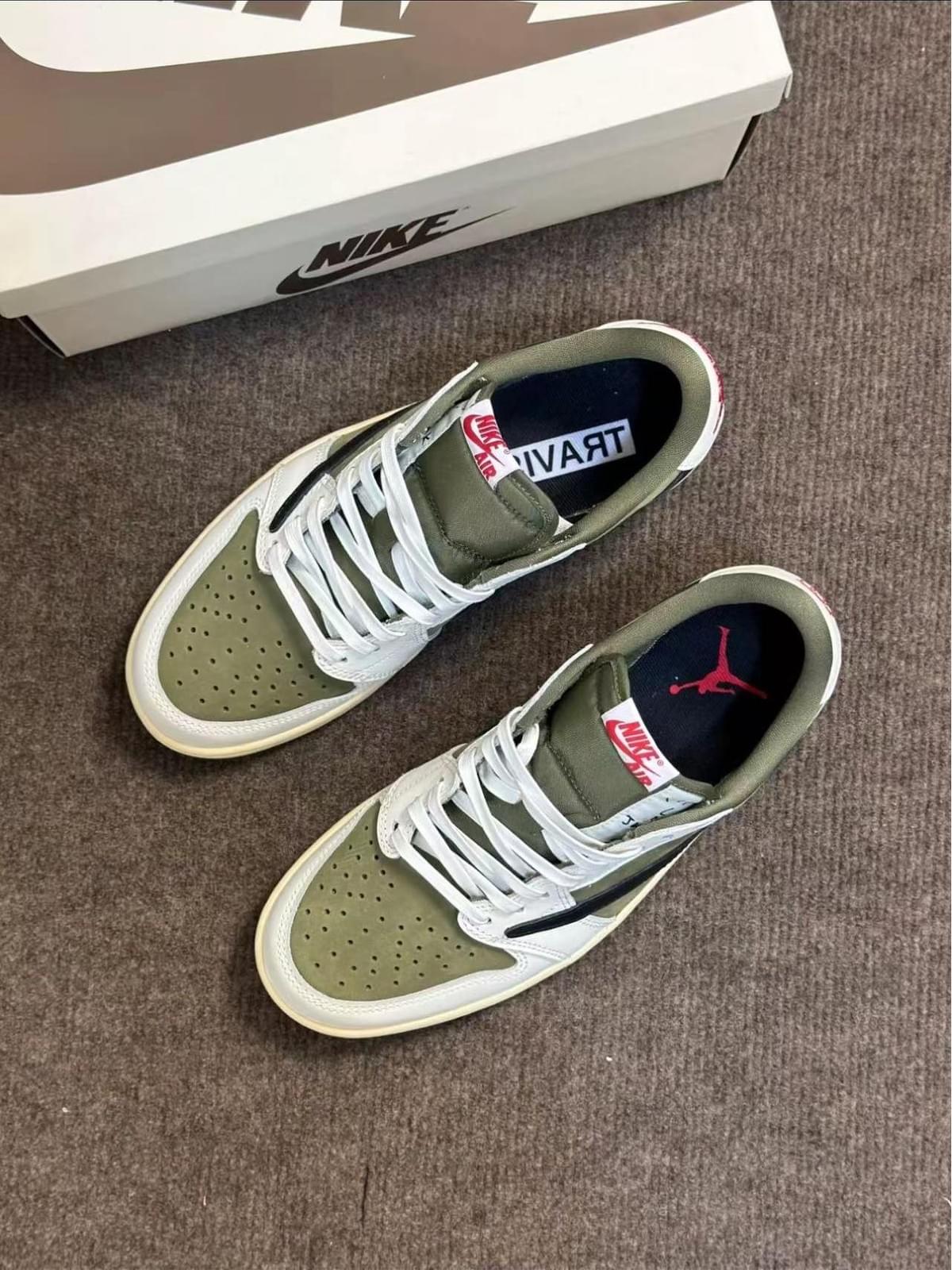 Travis Scott x Jordan Air Jordan 1 8.0 Low OG 