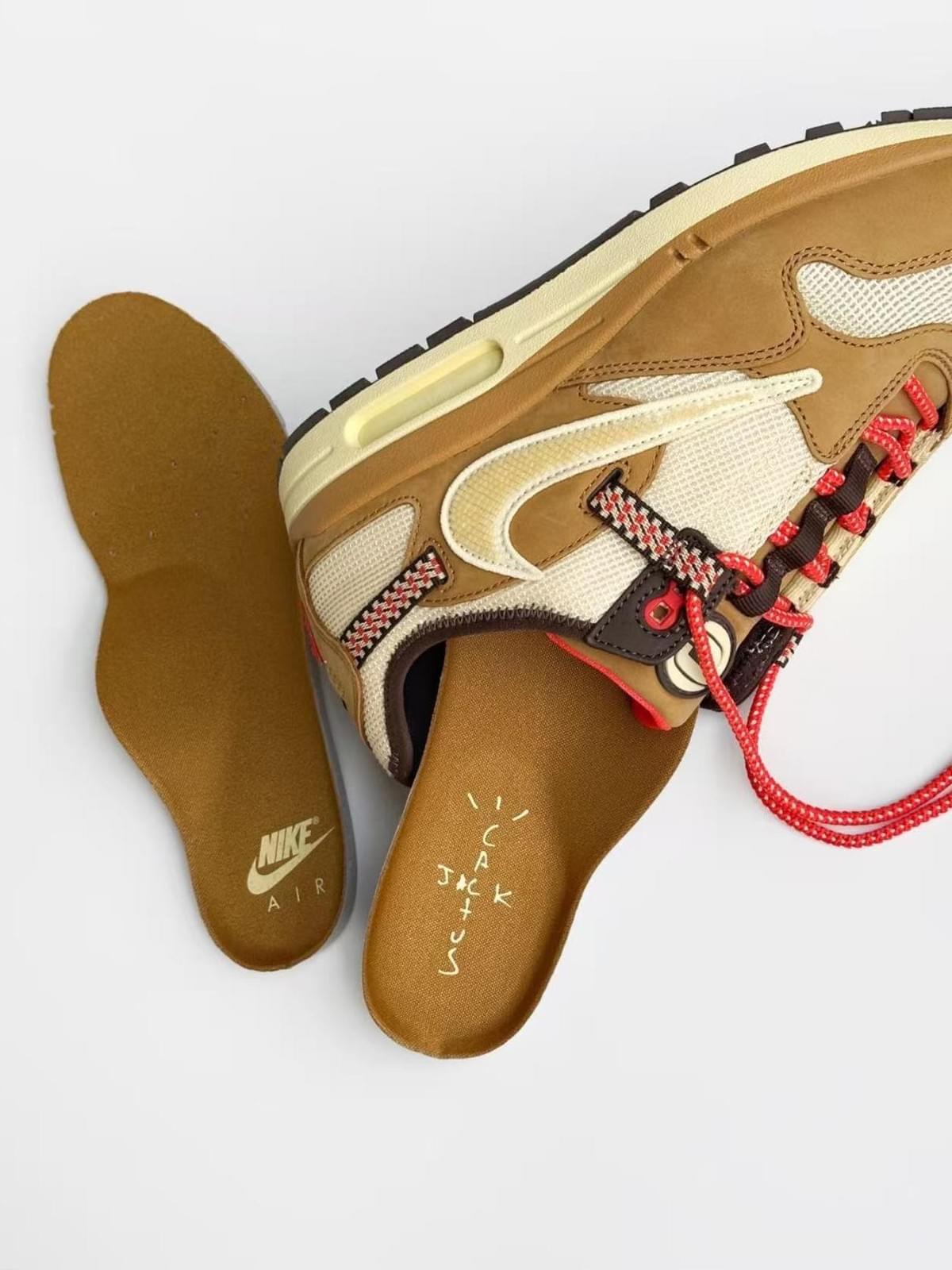 Travis Scott x  Nike Air Max 1 