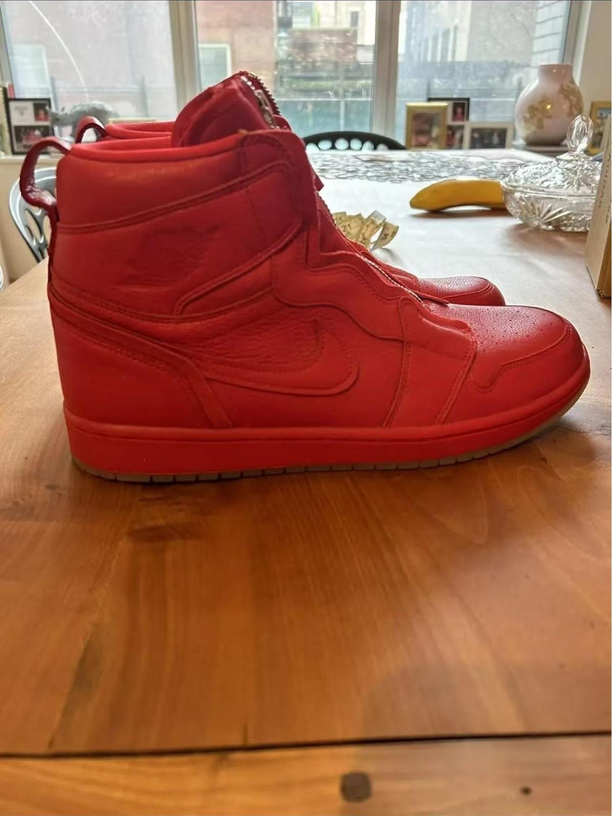VOGUE x Jordan Air Jordan 1 High Zip 