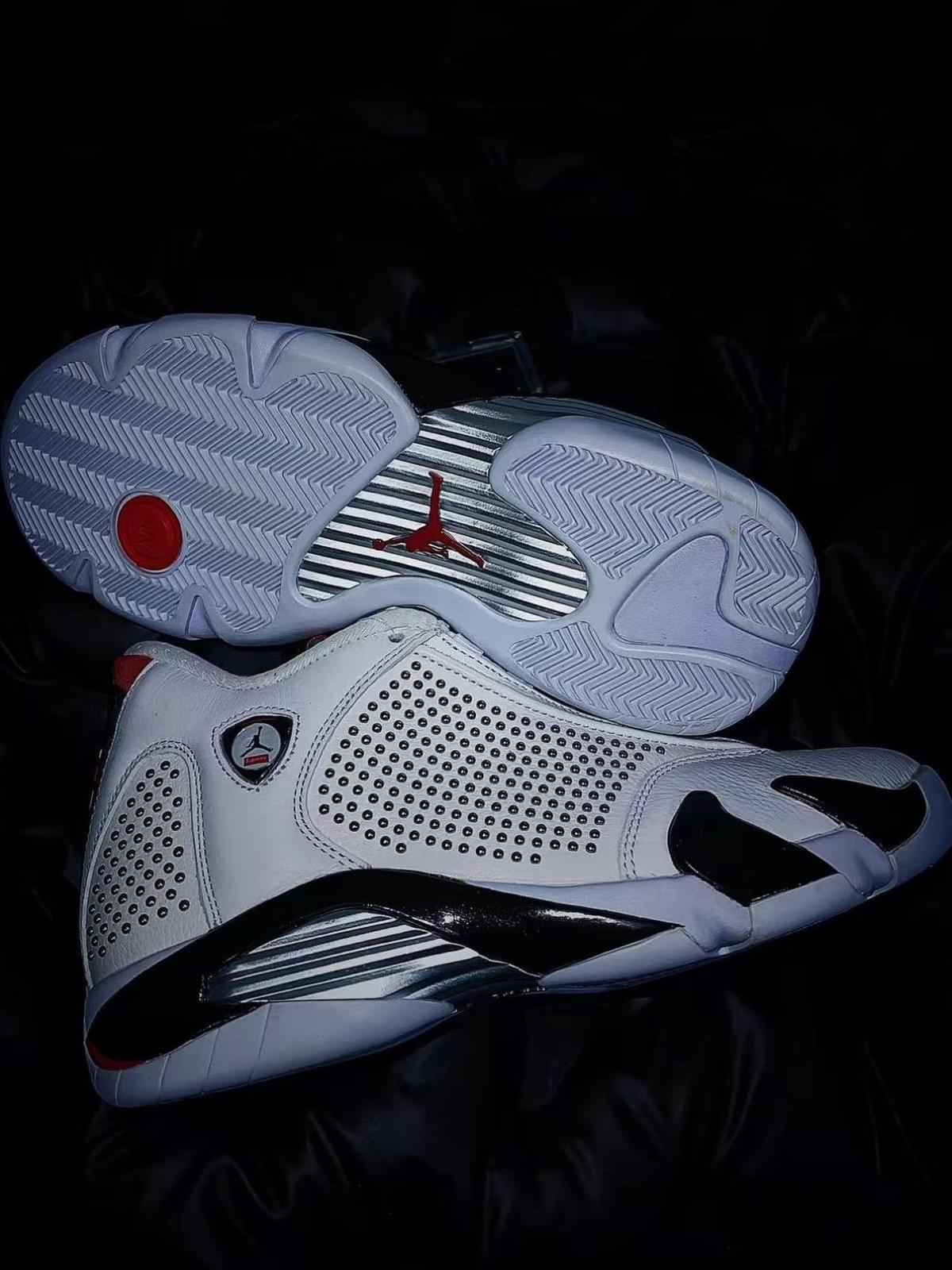 Supreme x Jordan Air Jordan 14