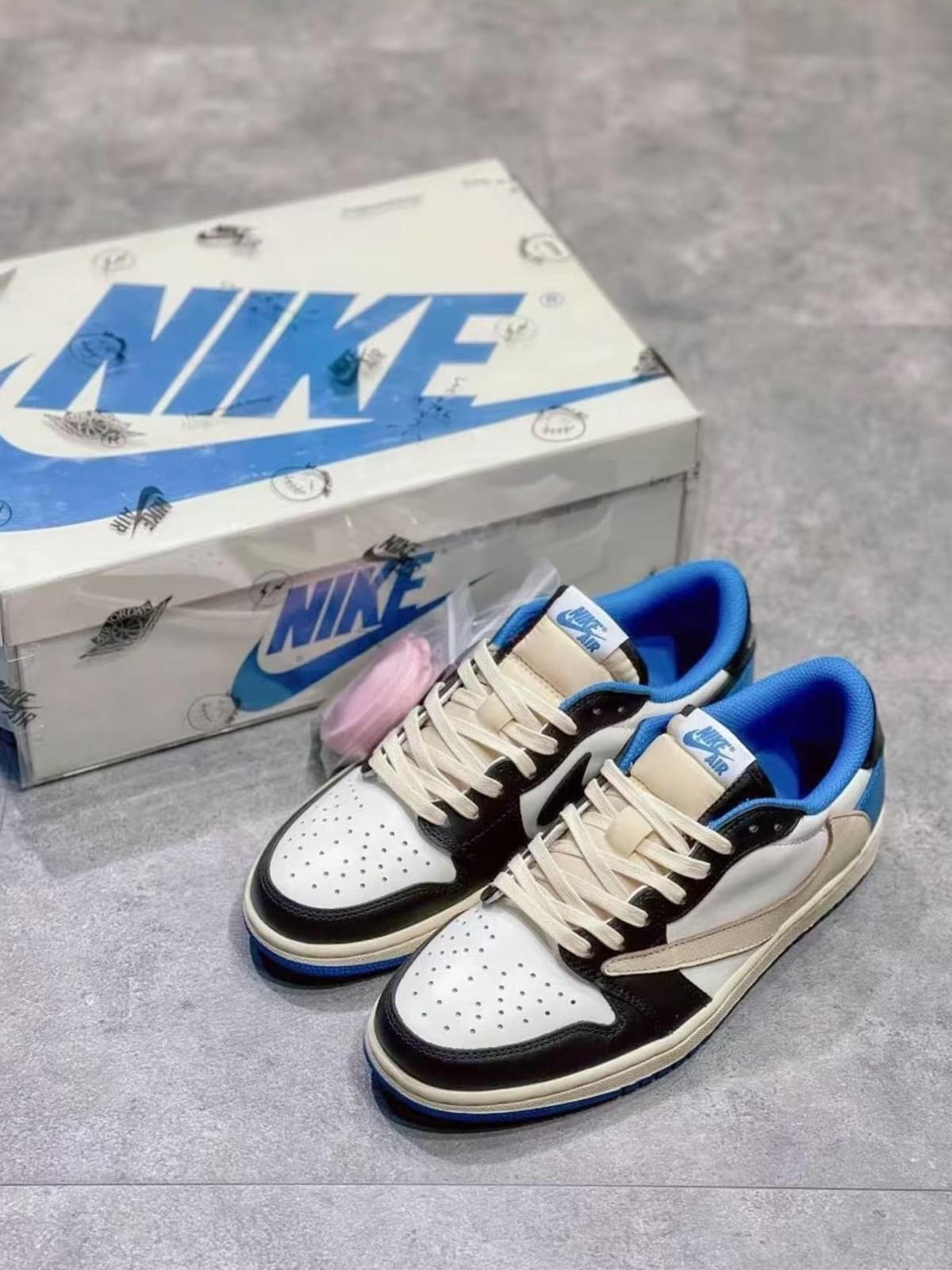 Travis Scott x Fragment Design x Jordan Air Jordan 1 Low OG SP