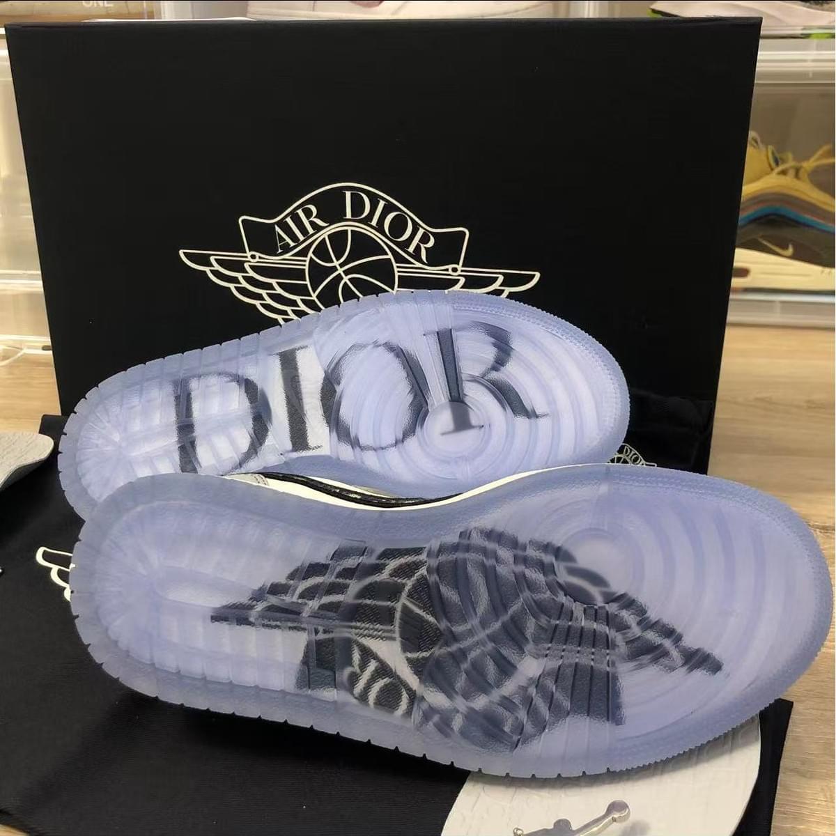DIOR x Jordan Air Jordan 1 High Og 'White Wolf Grey'  1
