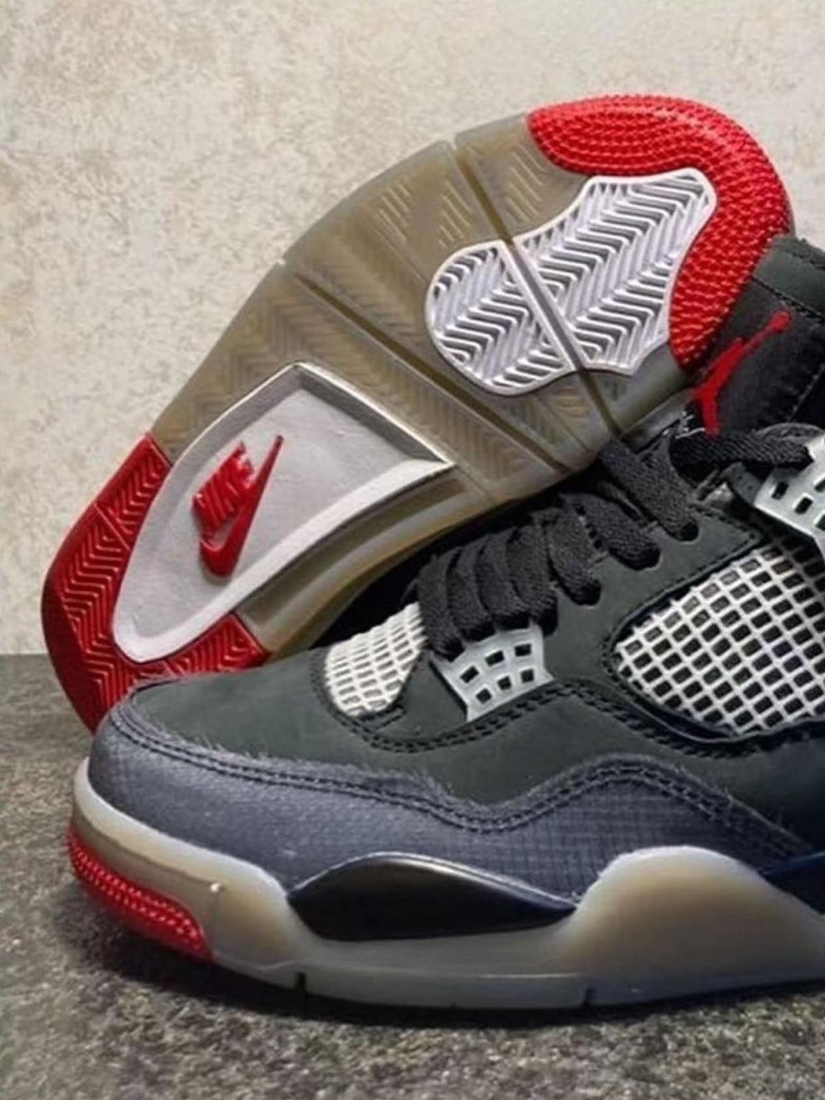 OFF-WHITE x Jordan Air Jordan 4