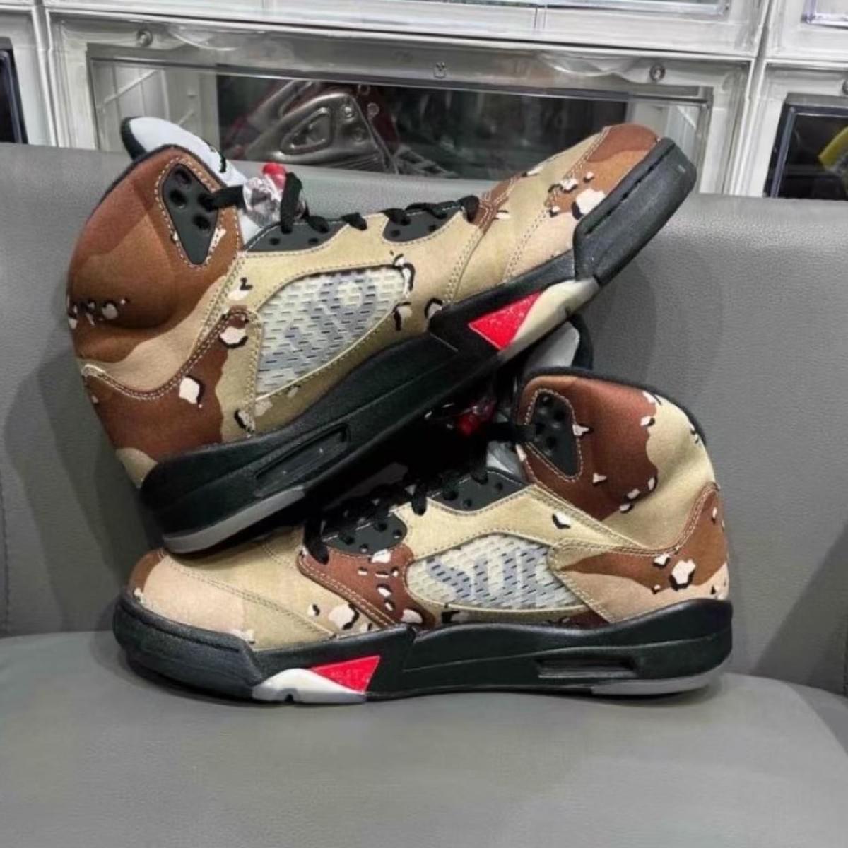 Supreme x Jordan Air Jordan 5 Retro Desert Camo