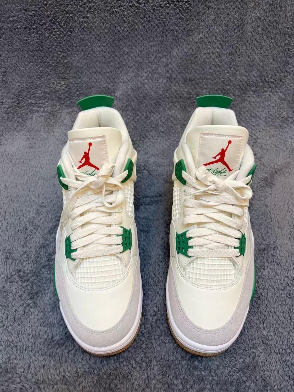 Nike SB x Jordan Air Jordan 4 