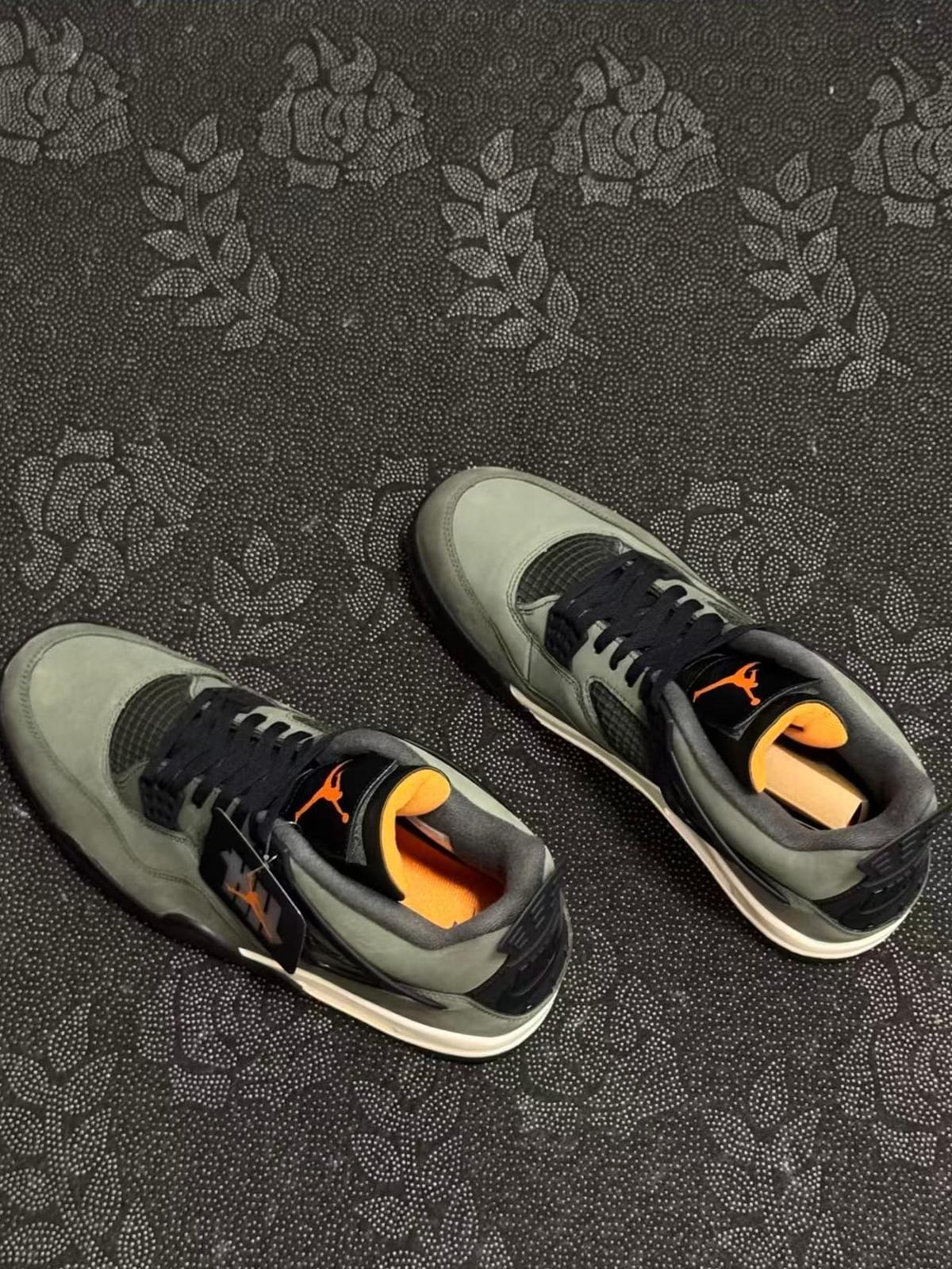UNDEFEATED x Jordan Air Jordan 4