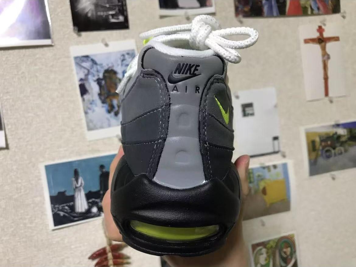 Nike Air Max 95  [28 Colorways]