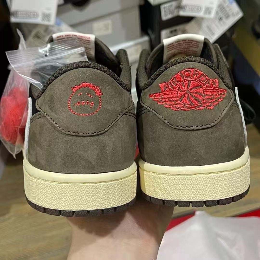 Travis Scott x Jordan Air Jordan 1 Low OG  TS SP  **super discount