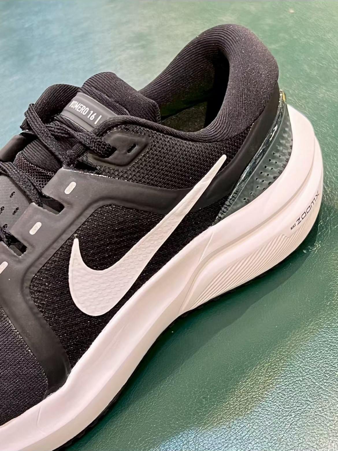 Nike Zoom Vomero 16  [7 Colorways]