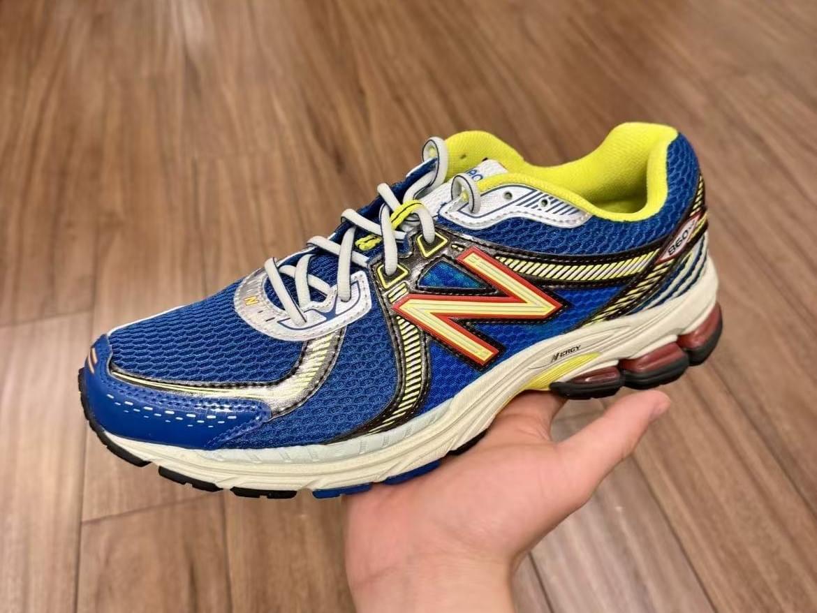 New Balance 860 v2  [14 Colorways]