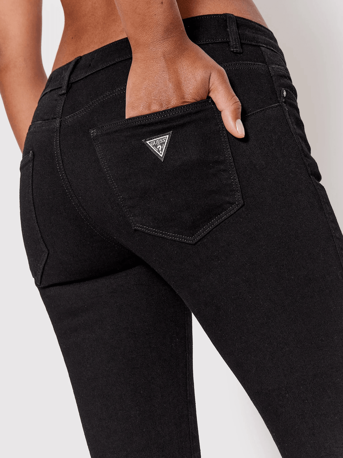GUESS Jean stretch taille haute noir pour femme