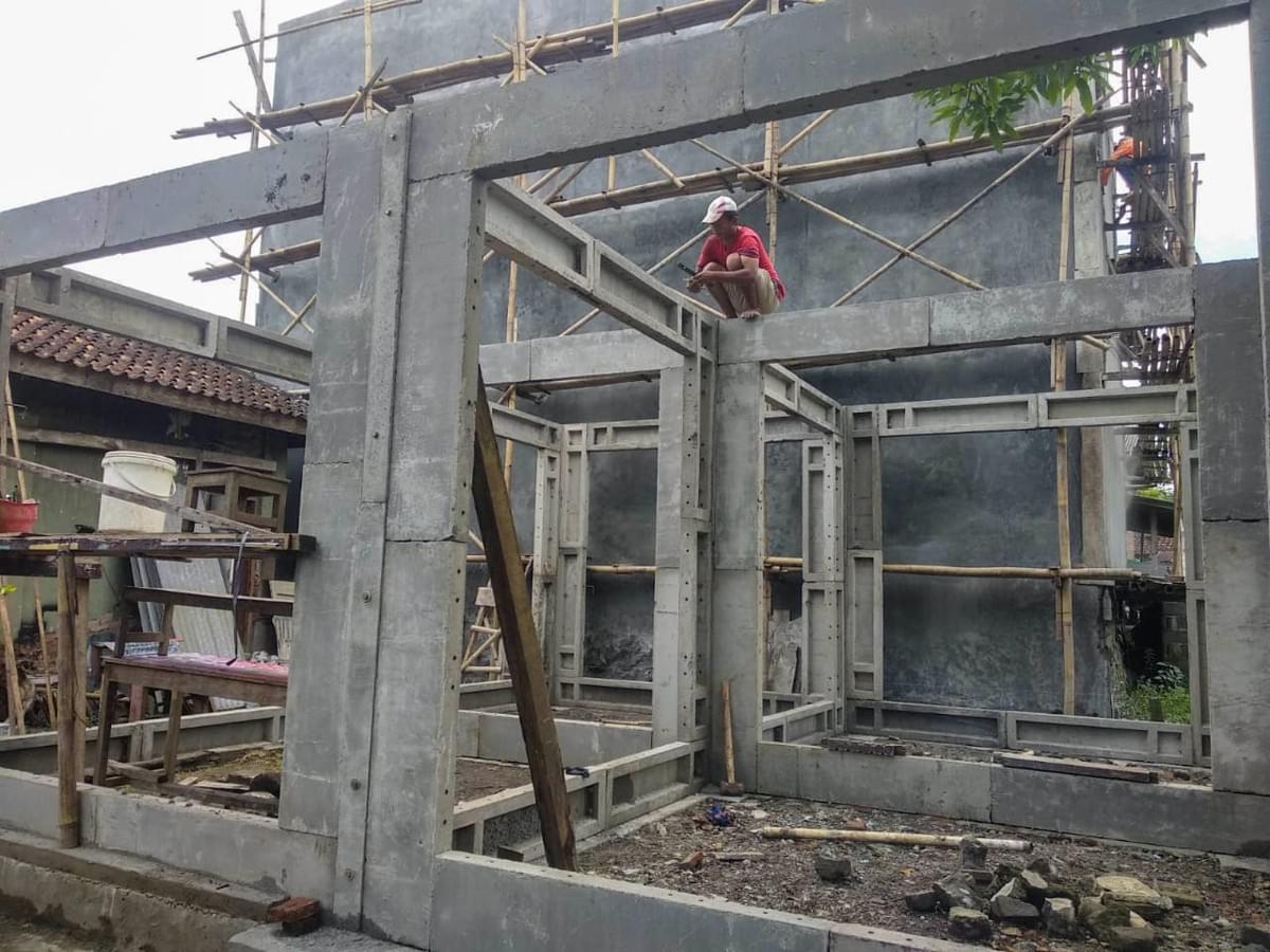 Program "Tuku Lemah Oleh Omah"