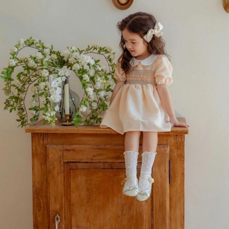 韓國-COCO Ribbon 粉色刺繡洋裝