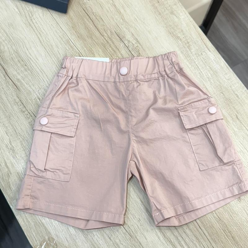 粉色口袋扣褲