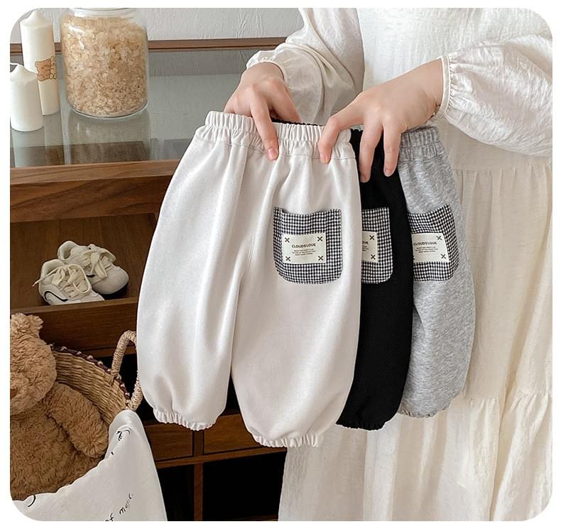 百搭字母休閒褲