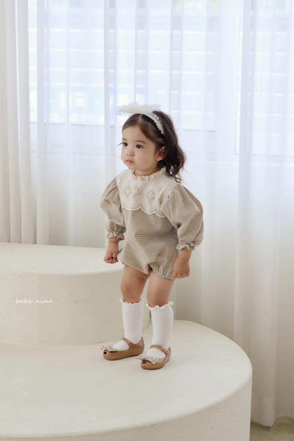 【預購】刺繡雕花包屁衣