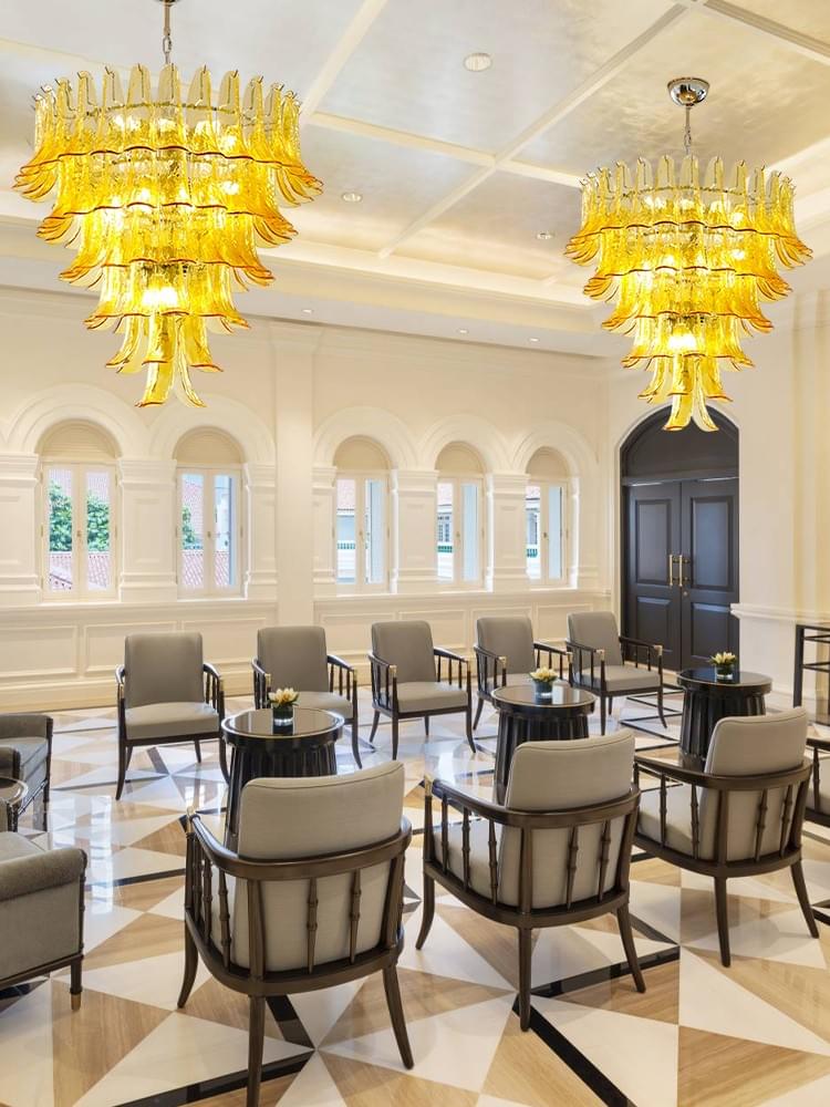 Murano Glass Petal Chandelier - Hand-Blown Cascade Glass Desiges , Luxury Lighting for Living Room