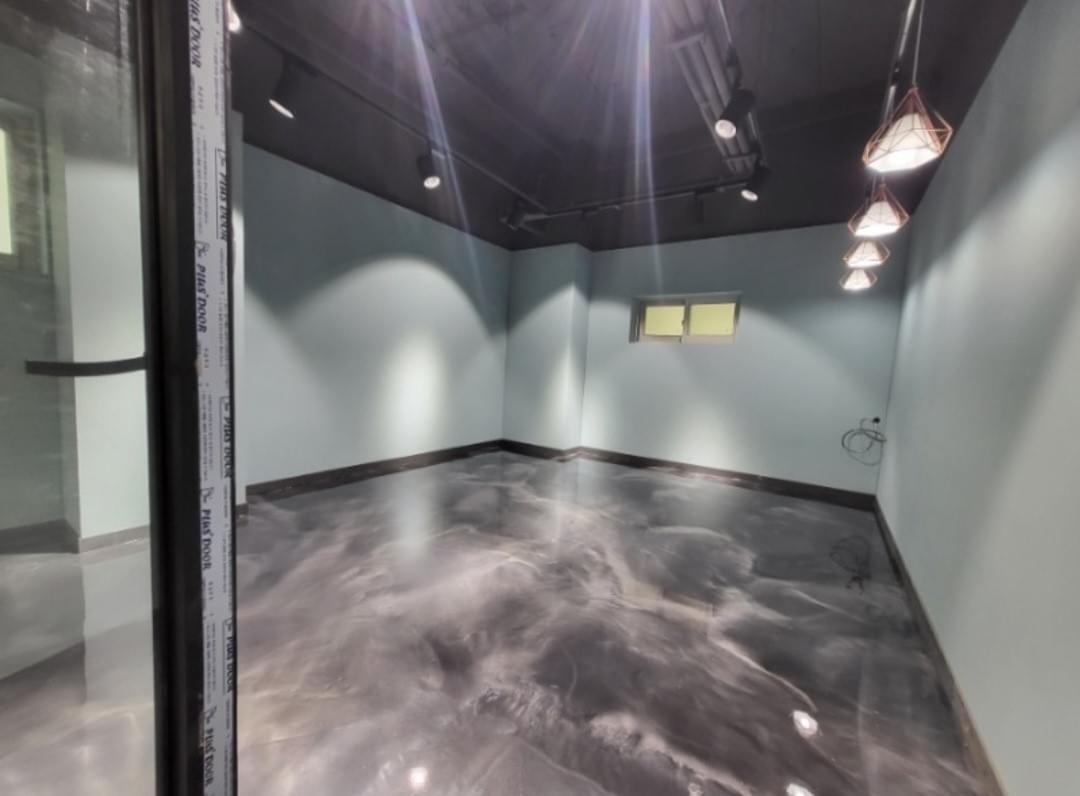 We transform living spaces with the timeless beauty of gravel, creating elegant interiors that blend functionality with style. Elegant Interiors Our Expertise Build a sleek, minimalist website for PT. Baro Jaya Indonesian, specializing in gravel-based interior & exterior design. Tesla-style: bold full-screen visuals, minimal text, white space, smooth animations, premium modern feel. Sections: Home (hero banner + tagline “Redefining Space with the Elegance of Gravel” + CTA), About Us (mission + why gravel), Services (homes, offices, gyms, hospitals, gardens, cafés, malls), Portfolio (cinematic gallery), Contact (form + WhatsApp + map), Footer (logo, tagline, socials). Colors: white, dark grey, sand beige, gold accents.