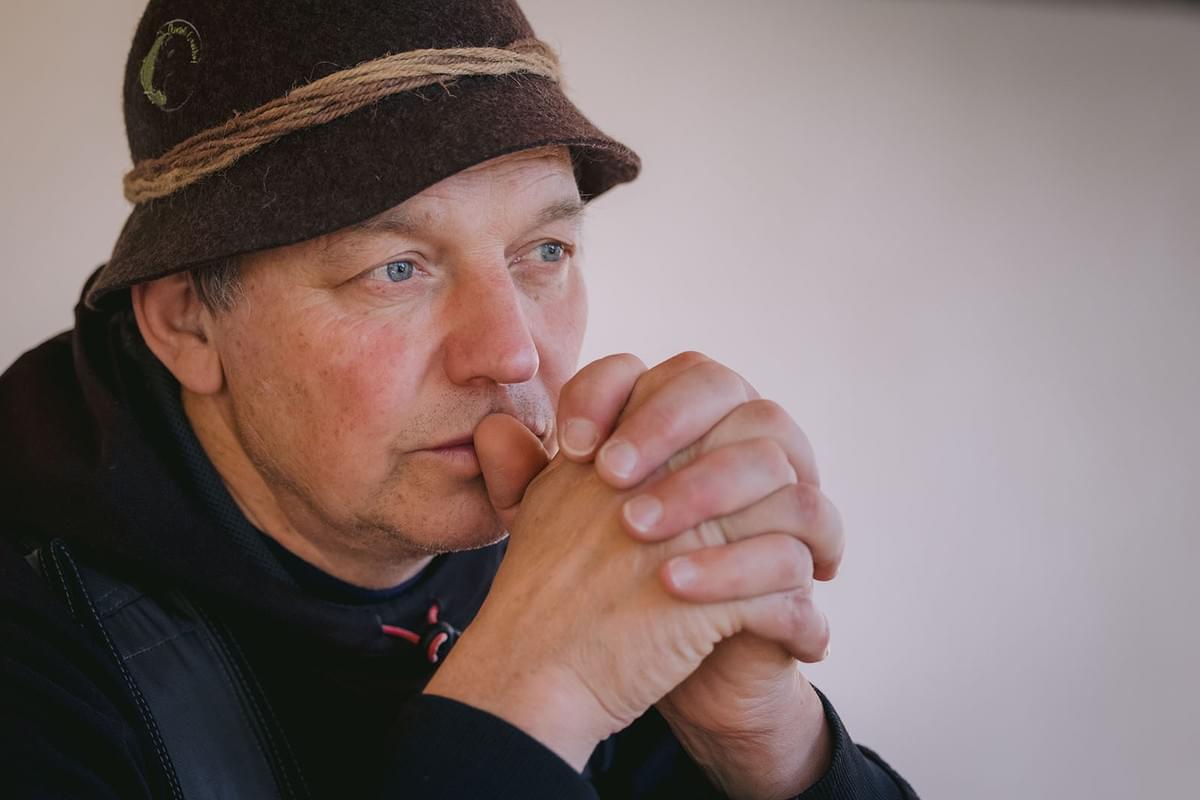 Bauer David denkt nach